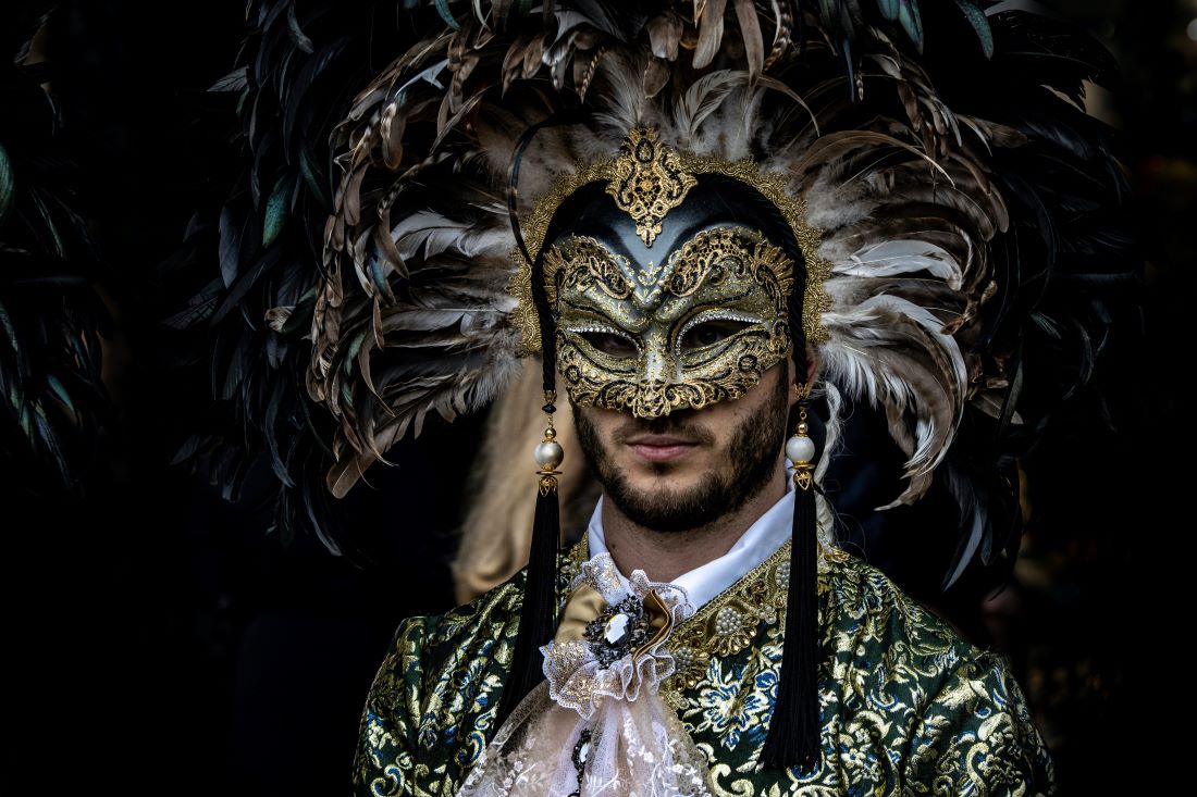 Carnaval em Veneza_Photo by Angelo Casto on Unsplash