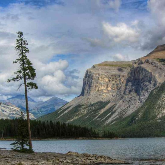 Banff, Canada_Foto de Ralph Rodrigues na Unsplash