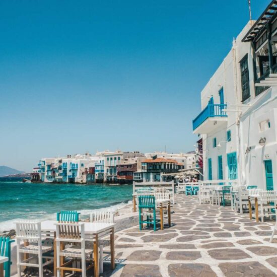 Mykonos@Foto de Johnny Africa na Unsplash