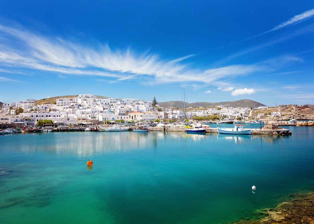 Paros@AdobeStock_193625690