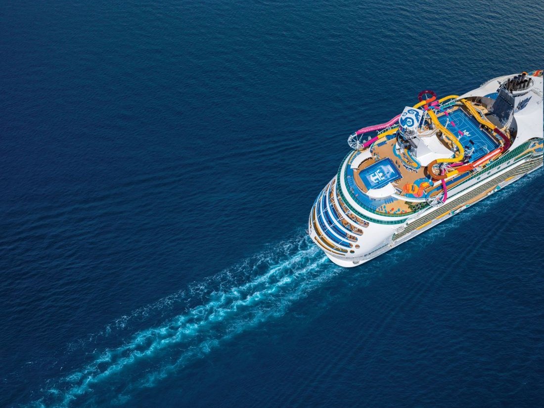 Mariner of the Seas@RCI_NV_OOH_032019_JordanDani_DP_1_Aerial_5705_RET_CMYK..